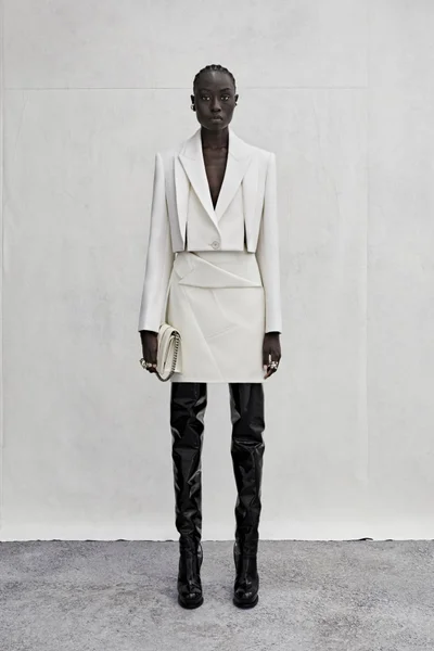 Look 29